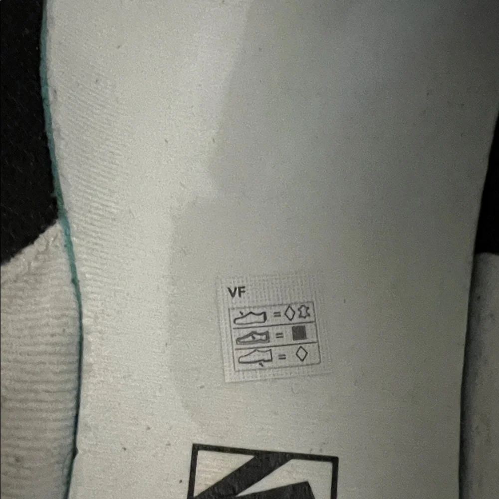 Vans Black and White Men's Sneakers - Picture 7 of 8